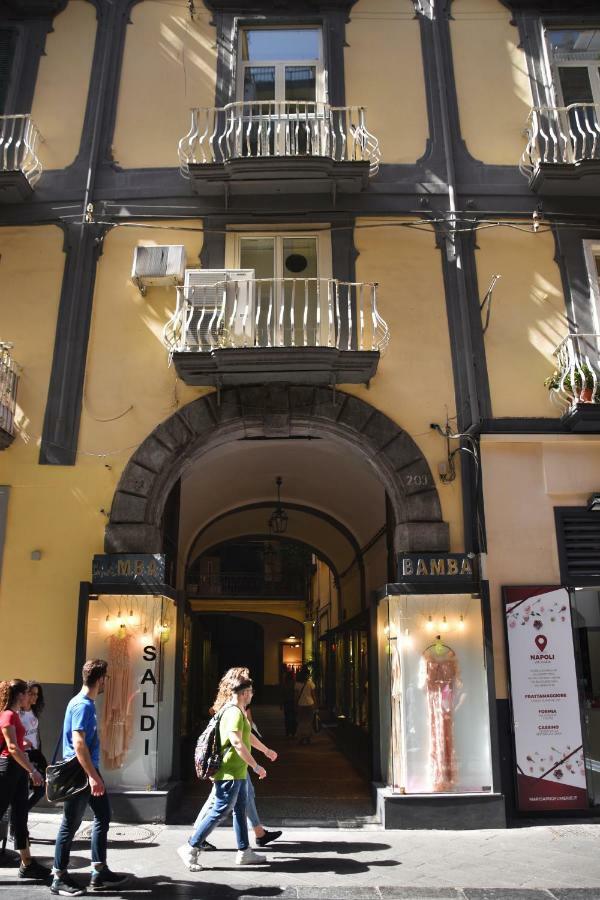 Napoli A Chiaia Nápoles Exterior foto